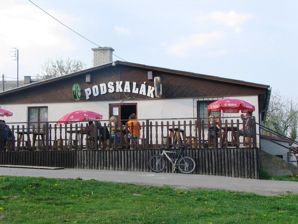 Roubenka Elisabeth Hotell Jablonné nad Orlicí Exteriör bild
